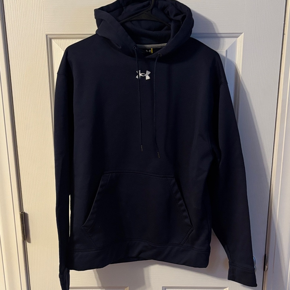 Under Armour Men's Dark Blue Hoodie loose fit, size small
